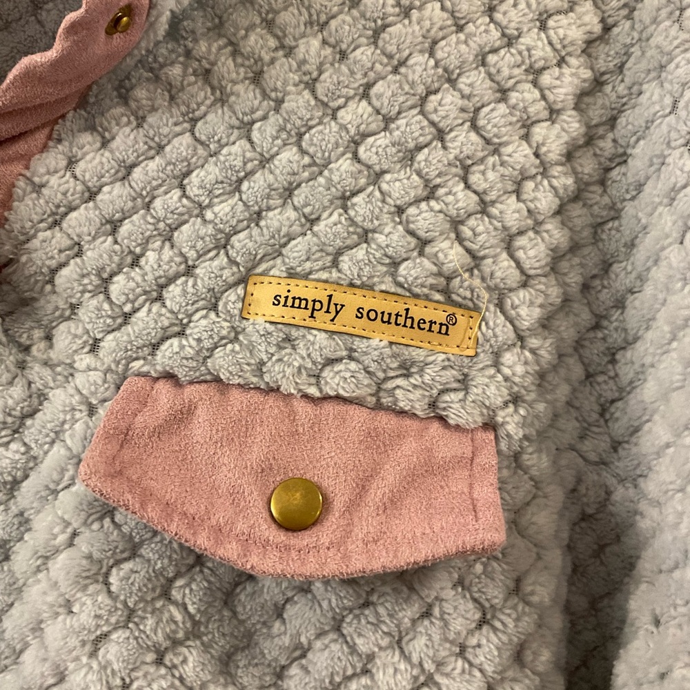Simply Southern Light Blue and Pink Textured Pullover Size L - Picture 4 of 9
